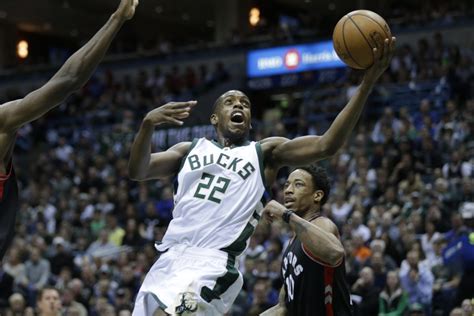 Khris Middleton Reportedly Makes Decision On His Bucks Contract - The Spun