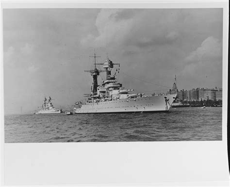 NH 96429 USS TENNESSEE (BB-43)