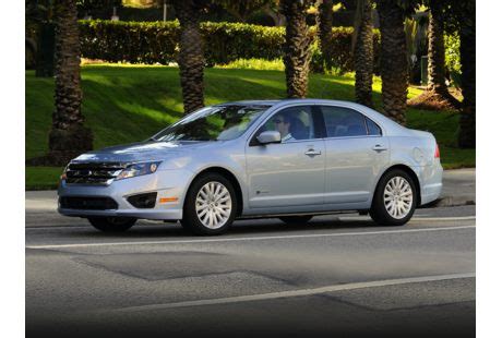 2012 Ford Fusion Hybrid MPG, Price, Reviews & Photos | NewCars.com