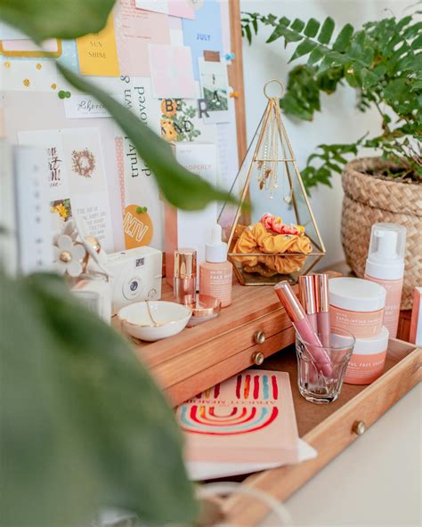Vanity table with toiletries against note board · Free Stock Photo