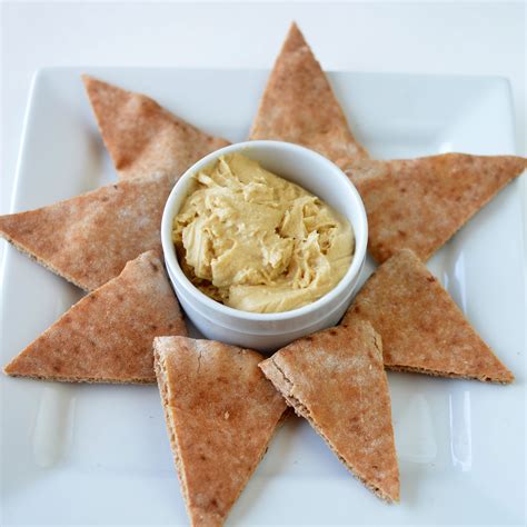 Pita Bread with Hummus | Healthy Ideas for Kids