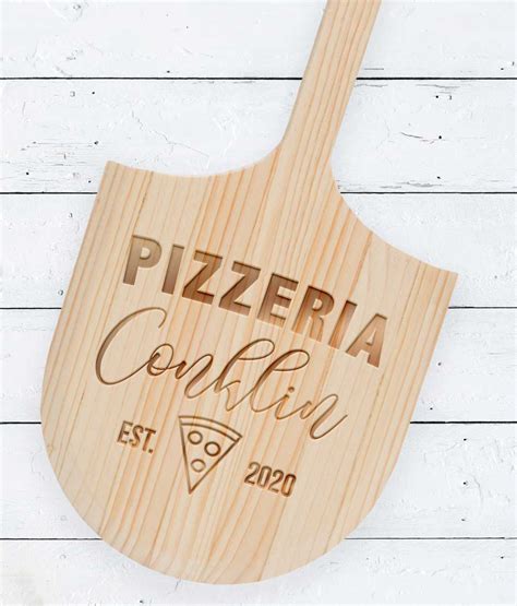 Personalized Pizza Board - The Paisley Box