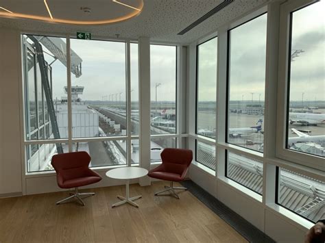 MUC: Airport Lounge World Reviews & Photos - Terminal 1, Munich Airport | LoungeBuddy