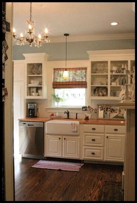 Stunning Small Cottage Kitchens Decorating Ideas 8 | Small cottage ...