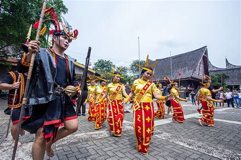 Foto : 8 Seni Tari Tradisional Sumatera Utara