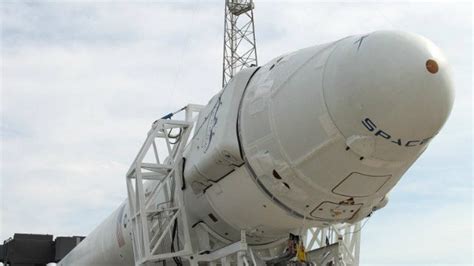 SpaceX to retry rocket, cargo launch Saturday