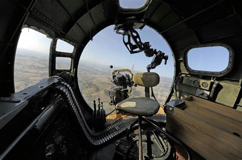 B17 Bombardier's station | Boeing B-17 Flying Fortress | Pinterest ...