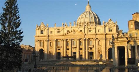 Guided Walking Tour: St. Peter's Basilica & Dome | GetYourGuide