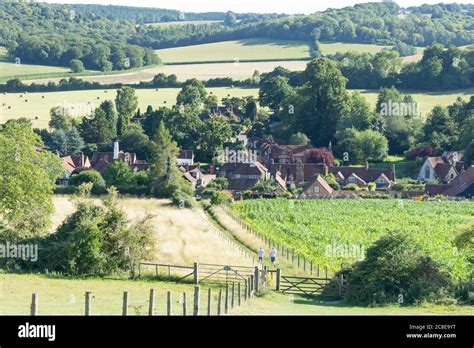 Buckinghamshire countryside hi-res stock photography and images - Alamy