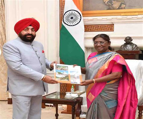 Governor Singh meets President, Vice- President in Delhi - Pioneer Edge ...