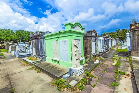 Lafayette Cemetery No 1 | New Orleans, USA Attractions - Lonely Planet