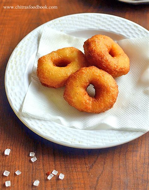 Chettinad Kalkandu Vadai Recipe - Sweet Medhu Vada / Sweet ulundhu ...