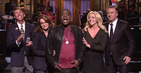 The '30 Rock' cast reunited on 'SNL' to #WelcomeBackTracy