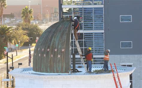 Crew places dome atop new Nevada Supreme Court building — VIDEO | Las Vegas Review-Journal