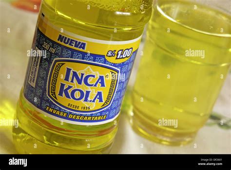 'Inca Kola'. Bebida típica de Perú Fotografía de stock - Alamy