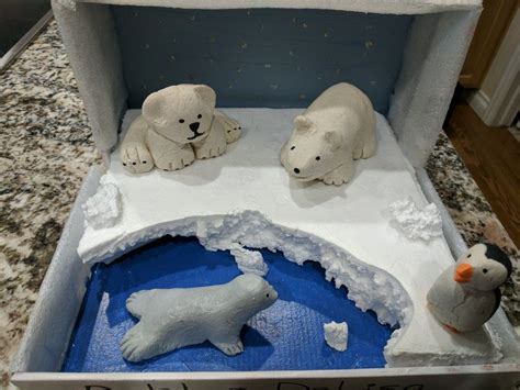 Polar Bear Diorama Shoebox