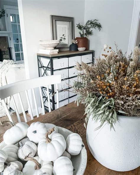 35 White Pumpkin Decor Ideas That Are Too Chic to Resist