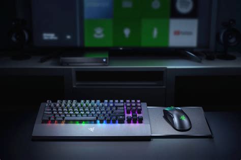 Razer Turret Xbox One Keyboard and Mouse narrows the console and PC ...