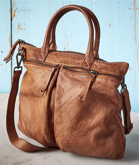 Women's Sedgwick Leather Crossbody Bag in Full-Grain Leather