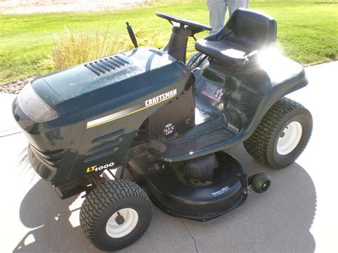 John Deere Lt1000 at Craftsman Tractor