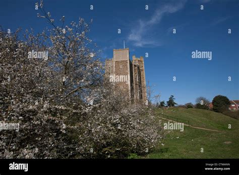 Orford Castle Suffolk Stock Photo - Alamy