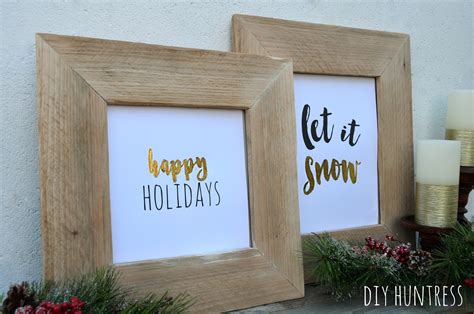 DIY Pallet Wood Picture Frame & Holiday Printable - DIY Huntress