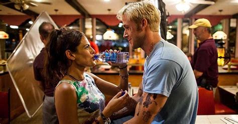 Esmeralda Amada Gosling: Who Is Ryan Gosling And Eva Mendes' Daughter ...