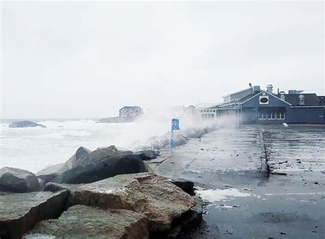 VIDEO: Winter Storm Riley Hits Ogunquit, Maine - Ogunquit Barometer