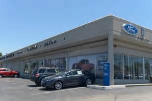 Laird Noller Automotive - Lawrence car dealership in Lawrence, KS 66046 | Kelley Blue Book