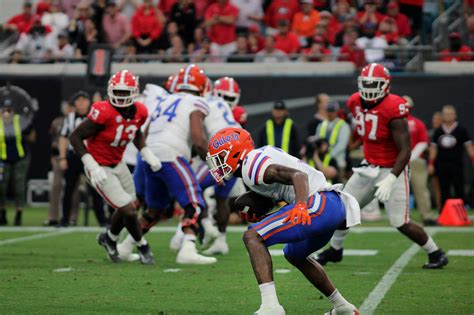 Florida defeated by Georgia 42-20 in annual rivalry game - The Independent Florida Alligator