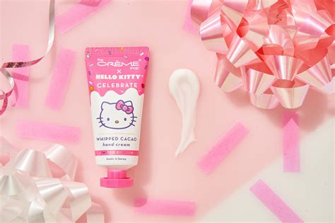 This Hello Kitty Beauty Collection Has Sheet Masks, Cleansing Wipes ...