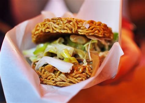 Ramen Burger In LA For One Day Only At Torrance Mitsuwa Market | HuffPost