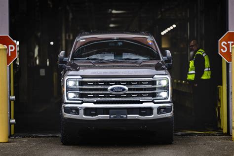 Ford Delivering 2023 Super Duty Trucks to Customers - Full-Size Pickup