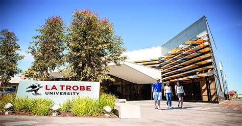 La Trobe University, Campus, Course, Scholarship, Accommodation