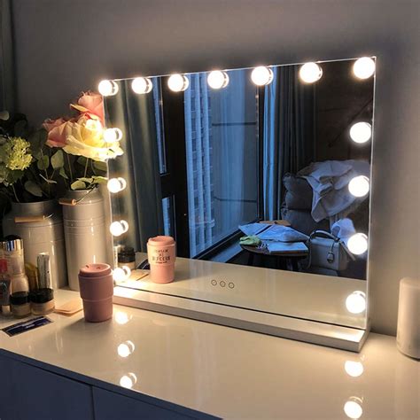 Look And Feel Beautiful With This Discounted Hollywood-Style Vanity Mirror | The Daily Caller