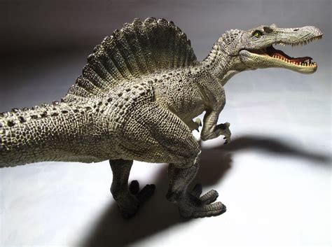 New Papo Dinosaur Toy / figure Spinosaurus | eBay