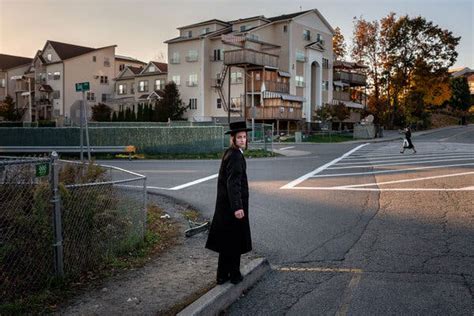 How Public Money Goes to Support a Hasidic Village’s Private Schools - The New York Times