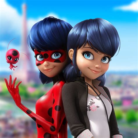 Pin von Diana Palencia auf Ladybug y Cat Noir/Marinette y Adrián | Lady ...