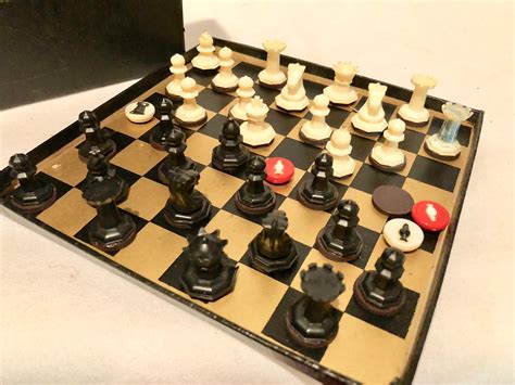 Vintage Drueke Magnetic Travel Chess Set The Magnetic Traveler Chess ...