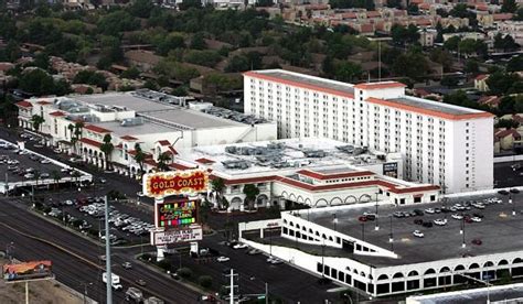 Gold Coast Hotel and Casino: Award Winning Hotel just 1 Mile from the Strip