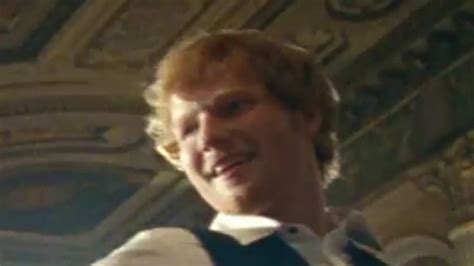 Ed Sheeran Shows Off Dancing Skills in "Thinking Out Loud" Music Video!