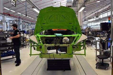 How Lamborghini Are Made: Factory Tour, Pics, Prod. Process | Digital Trends