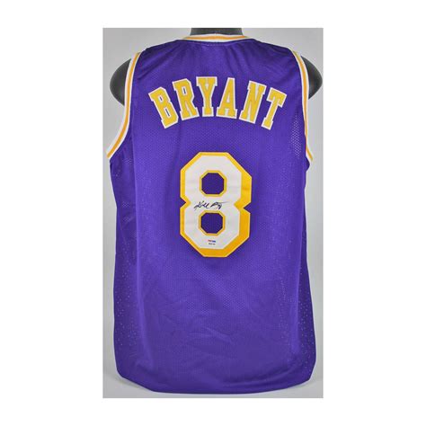 √ Kobe Bryant Jersey Signed