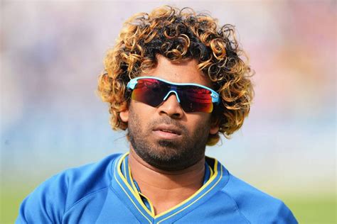 Lasith Malinga ruled out of IPL due to knee injury