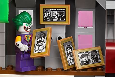 LEGO Joker Manor