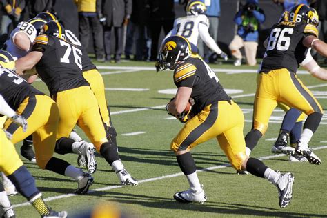 Iowa Beats Michigan | Running back Mark Weisman on a carry. … | Flickr