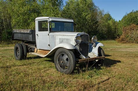 1932 Chevy Dump Truck Photograph by Joanne Shedrick