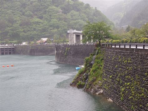 Ogouchi Dam @ Lake Okutama | Guilhem Vellut | Flickr