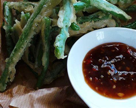 Tempura Green Beans with Dipping Sauce Recipe | SideChef