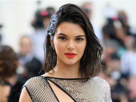 Kendall Jenner - Biography, Height & Life Story | Super Stars Bio